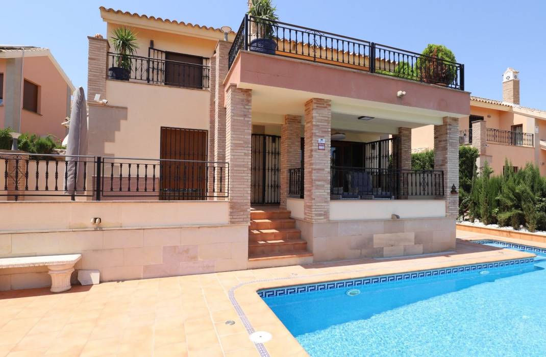 Venta - Villa - Algorfa