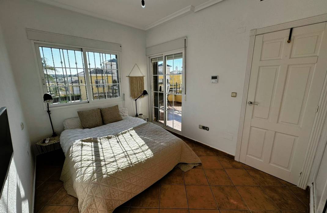 Venta - Villa independiente - Algorfa