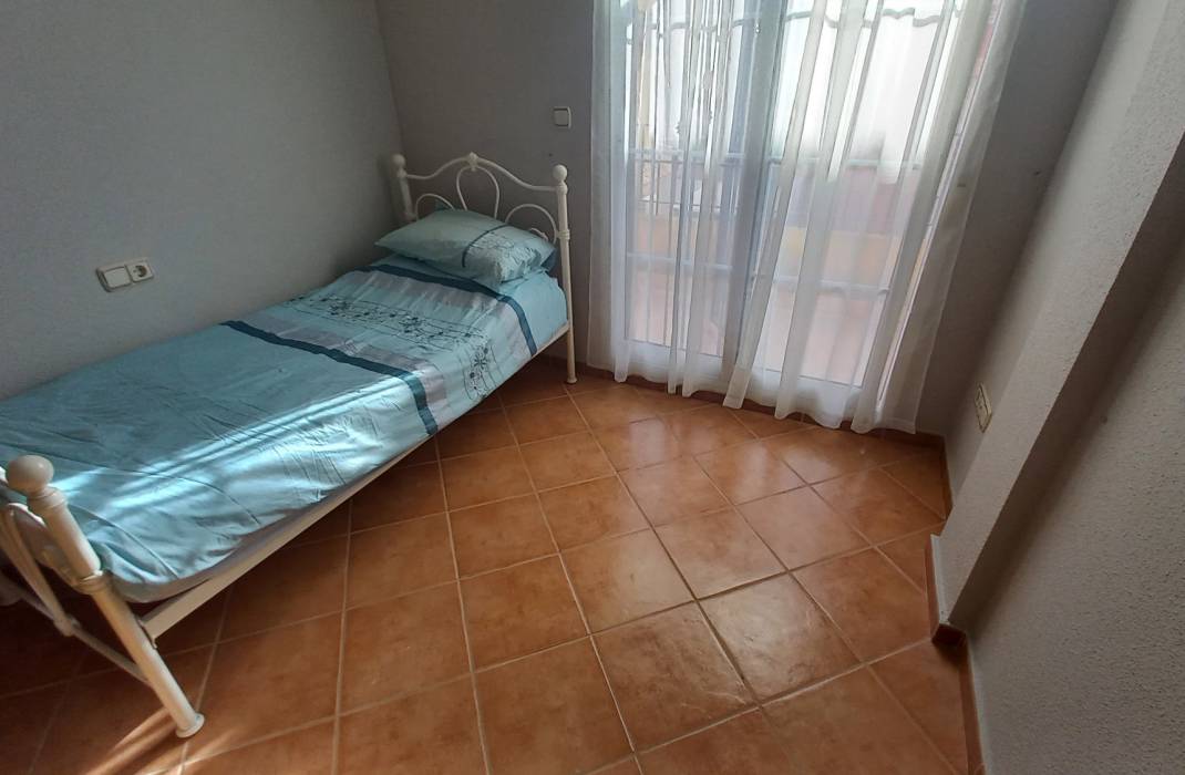 Venta - Villa independiente - Los Montesinos - La Herada