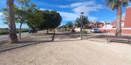 Venta - Villa independiente - Los Montesinos - La Herada