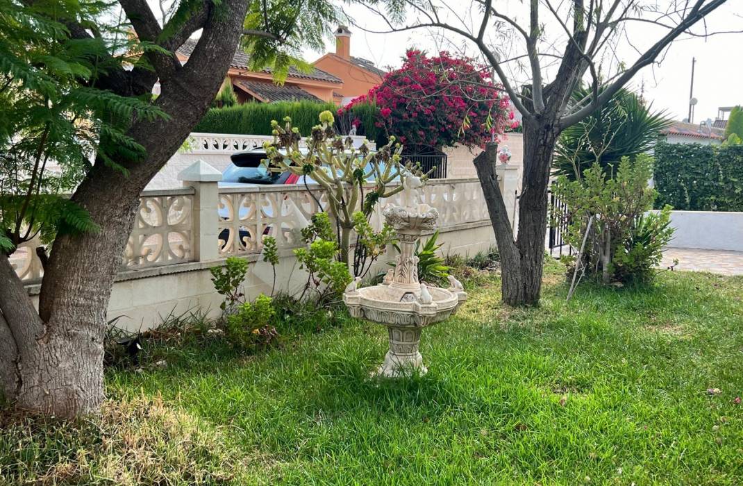 Venta - Villa - Orihuela Costa - Punta Prima