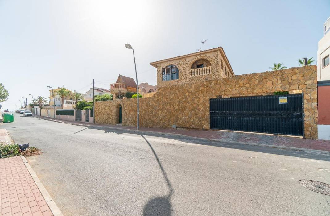 Venta - Villa - Orihuela Costa