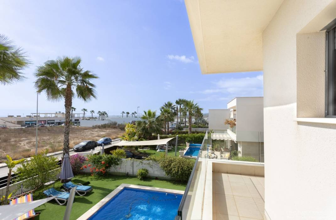 Venta - Villa - Orihuela - Vistabella Golf