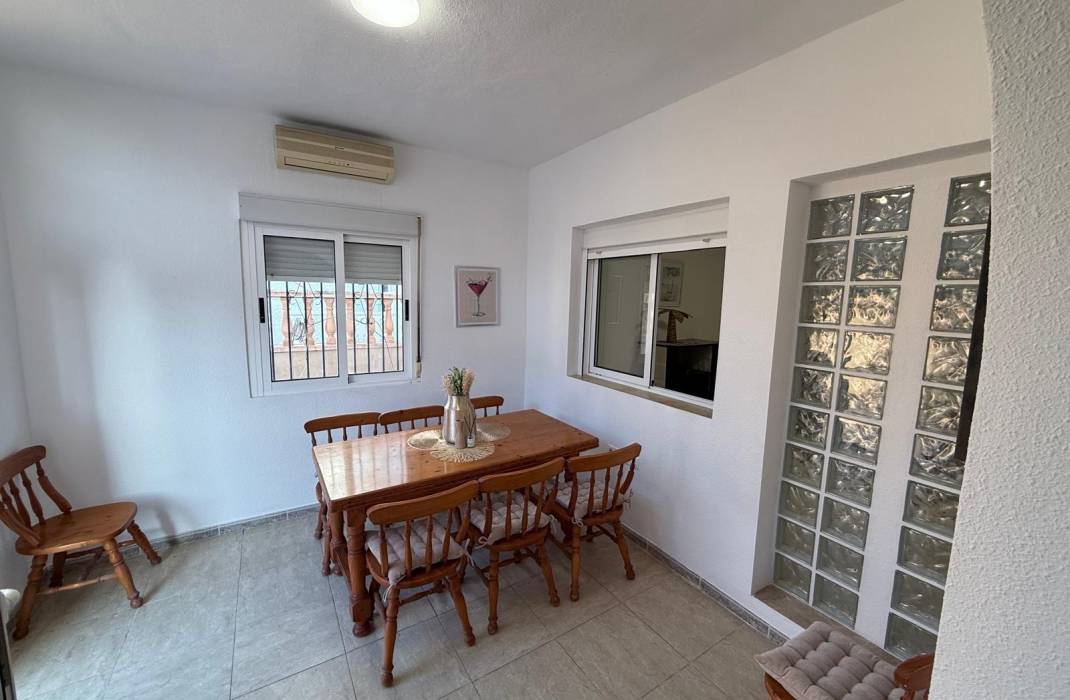 Venta - Villa - Torrevieja - Centro