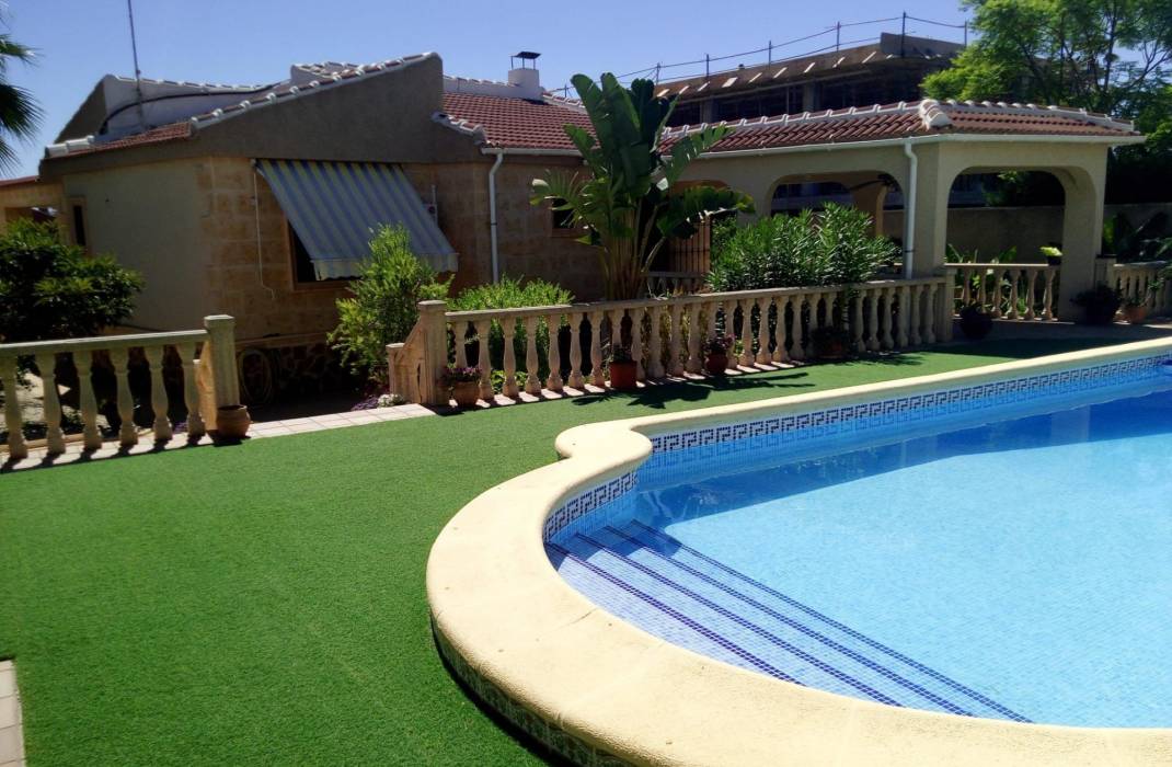 Venta - Villa - Torrevieja - Eliseos playa