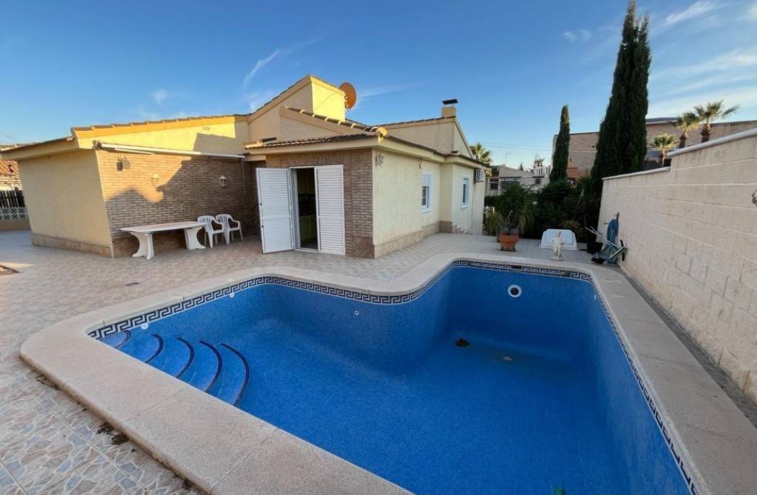 Venta - Villa - Torrevieja - Eliseos playa