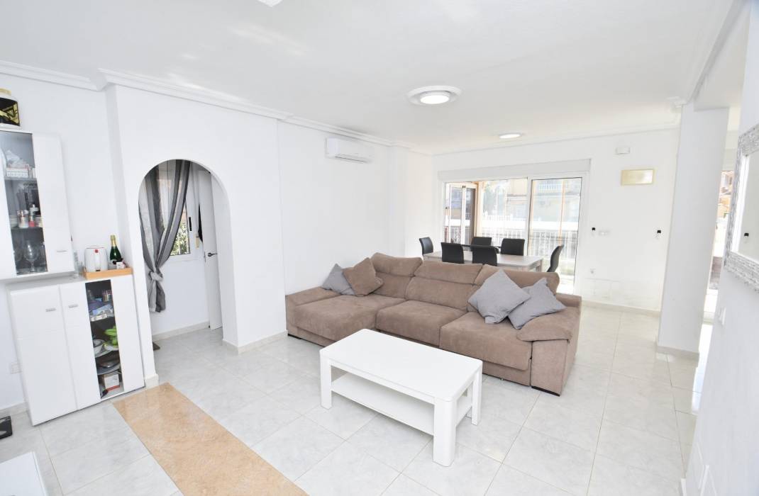 Venta - Villa - Torrevieja - Los altos