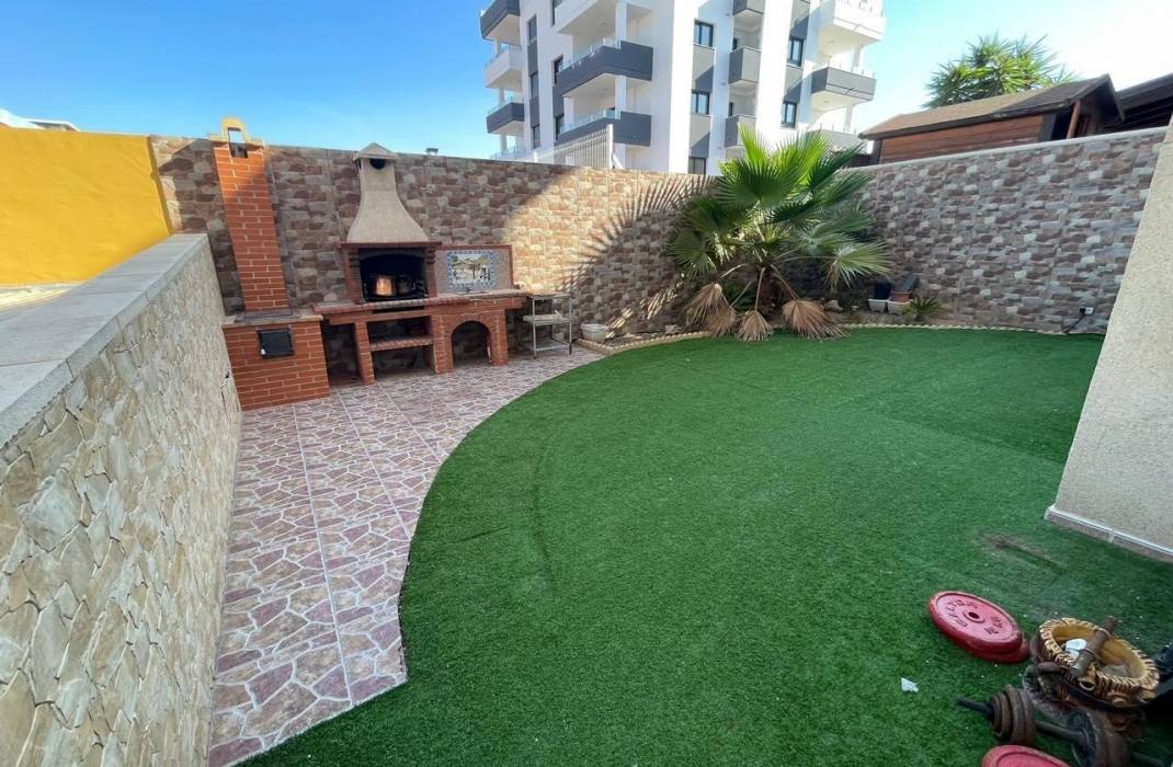 Venta - Villa - Torrevieja - Los altos