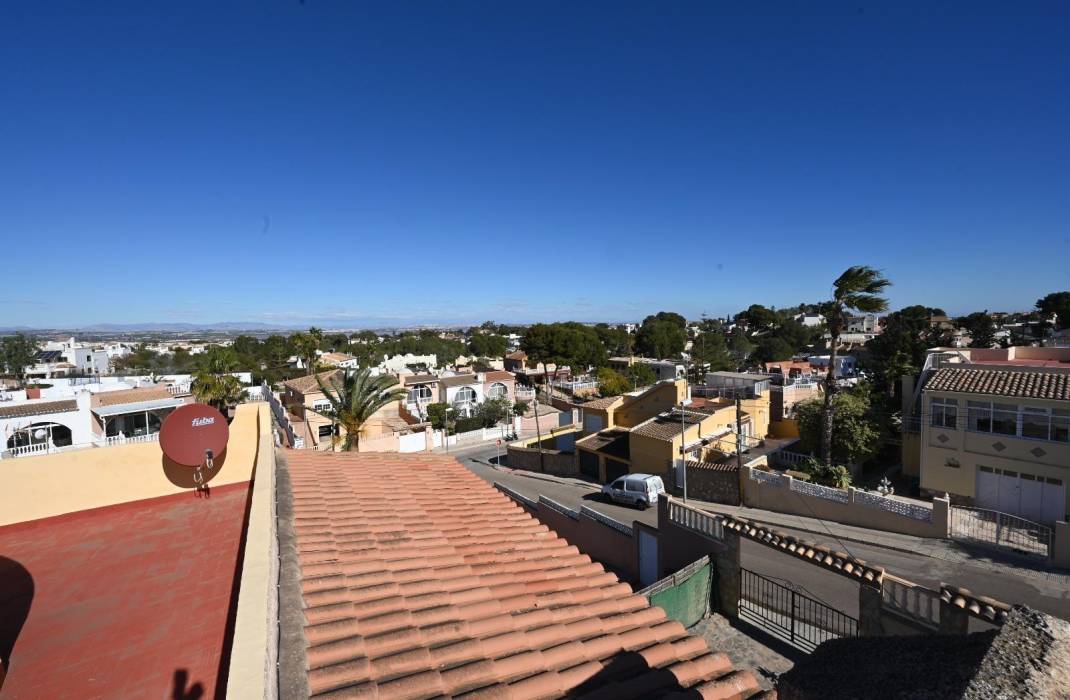 Venta - Villa - Torrevieja - Los altos