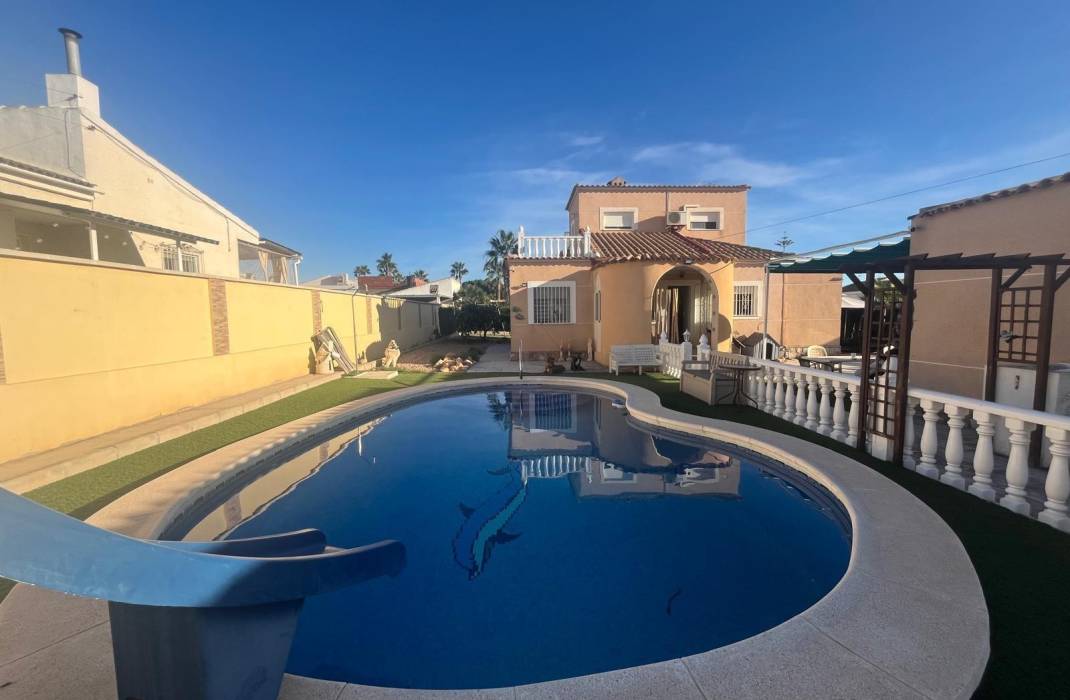 Venta - Villa - Torrevieja - San luis