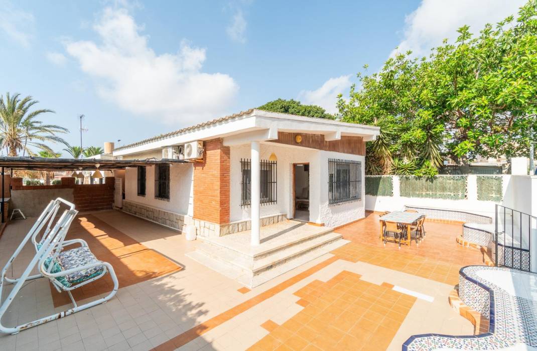 Venta - Villa - Torrevieja