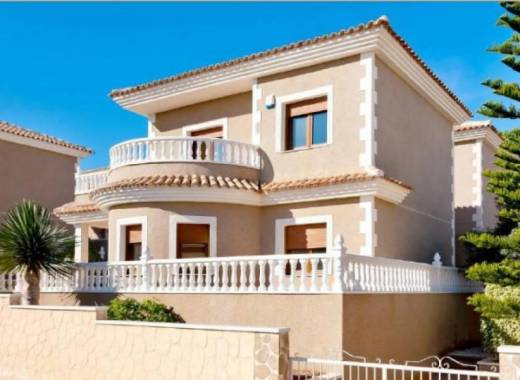 Villa - Nueva construccin  - Torrevieja - Los altos