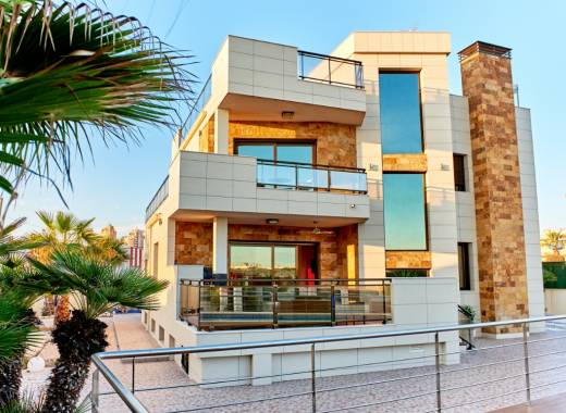 Villa - Resale - La Mata - La Mata