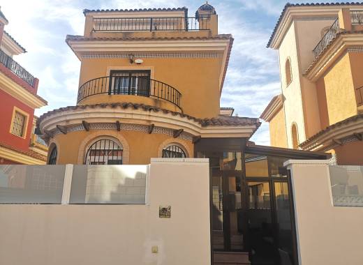 Villa - Resale - Los Montesinos - La Herrada