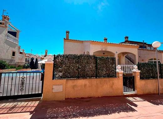 Villa - Resale - Orihuela Costa - La Florida