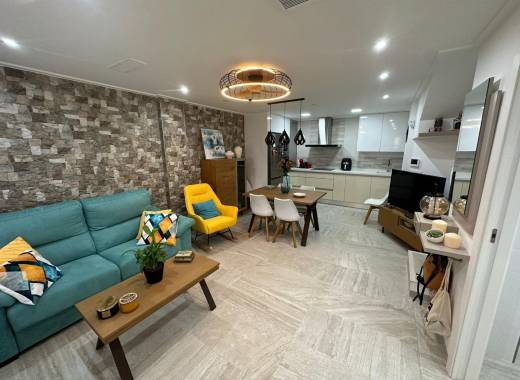 Villa - Resale - Torrevieja - HCB-96310