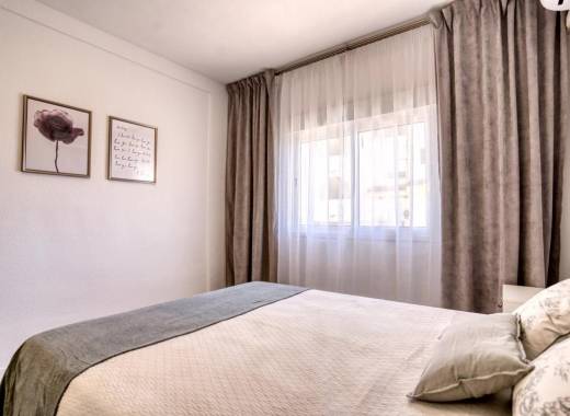 Villa - Resale - Torrevieja - JJT-51266