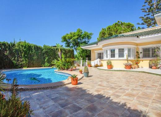 Villa - Resale - Torrevieja - Torrevieja